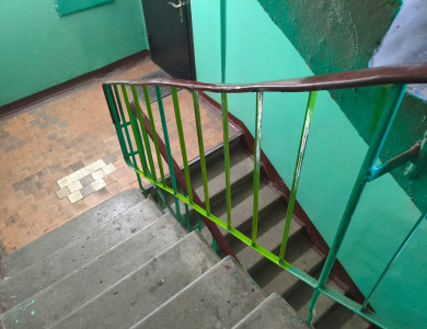 Восстановление недостающих прутьев в лестничных ограждениях в 4-м подъезде - 1
